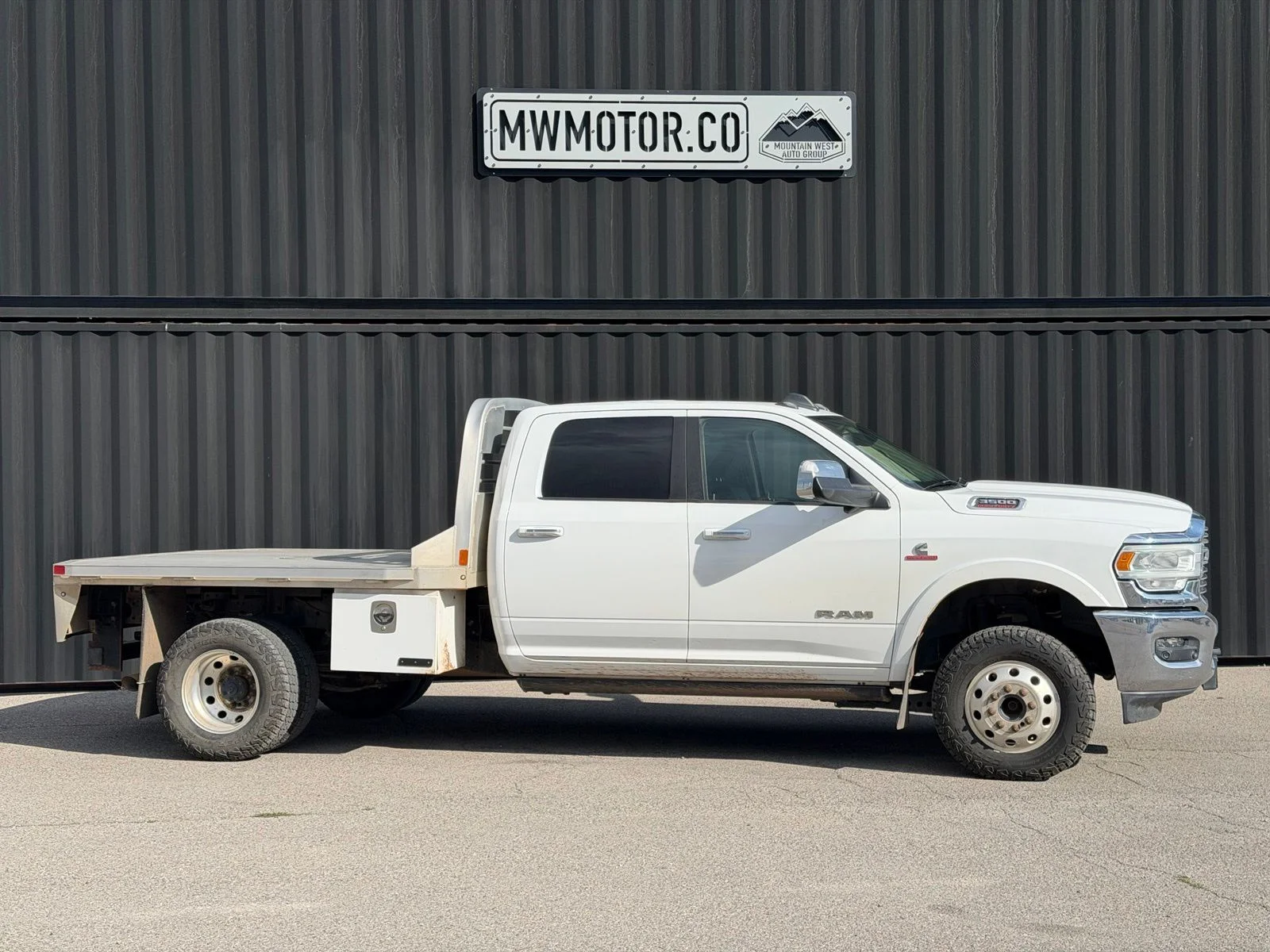Used 2020 White Ram Laramie image 1
