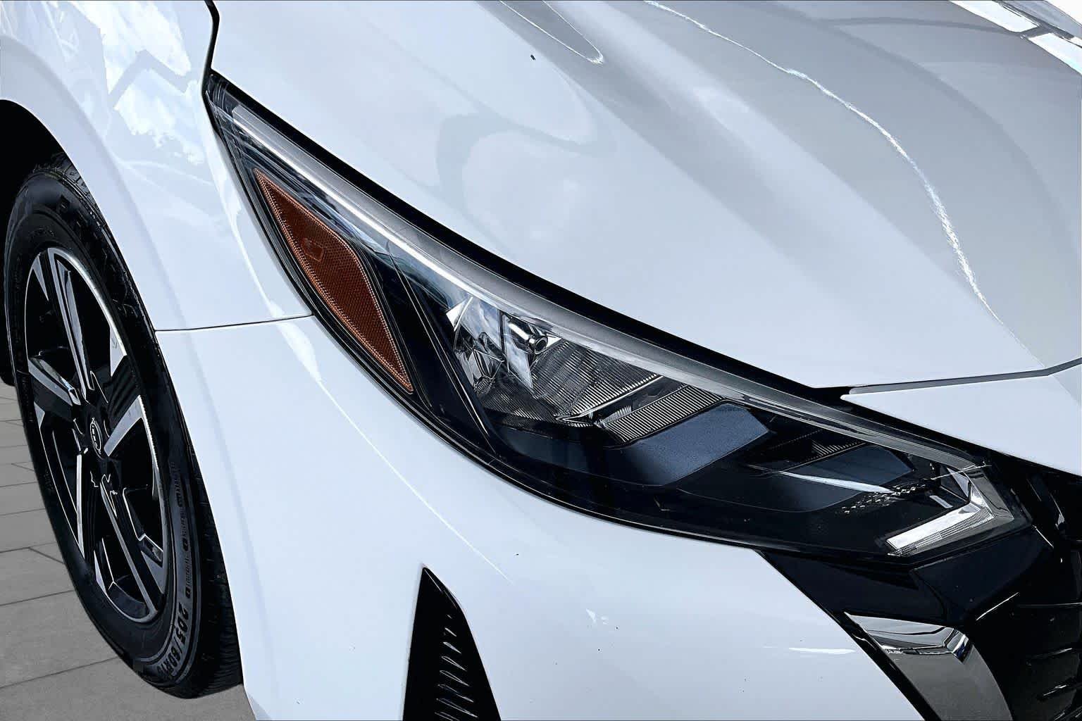 Certified Used 2024 Fresh Powder Nissan SV image 27