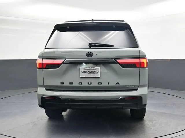 Used 2025 Lunar Toyota Platinum image 6