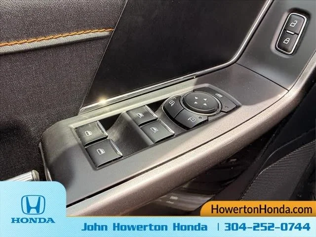 Used 2023  Ford Tremor image 15