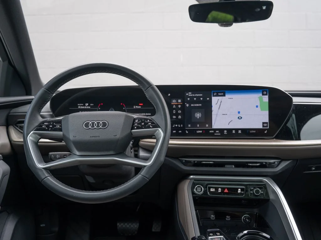 Used 2025 White Audi  image 22
