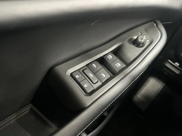 New 2026 Steel Blue Exterior Paint Jeep Limited image 23