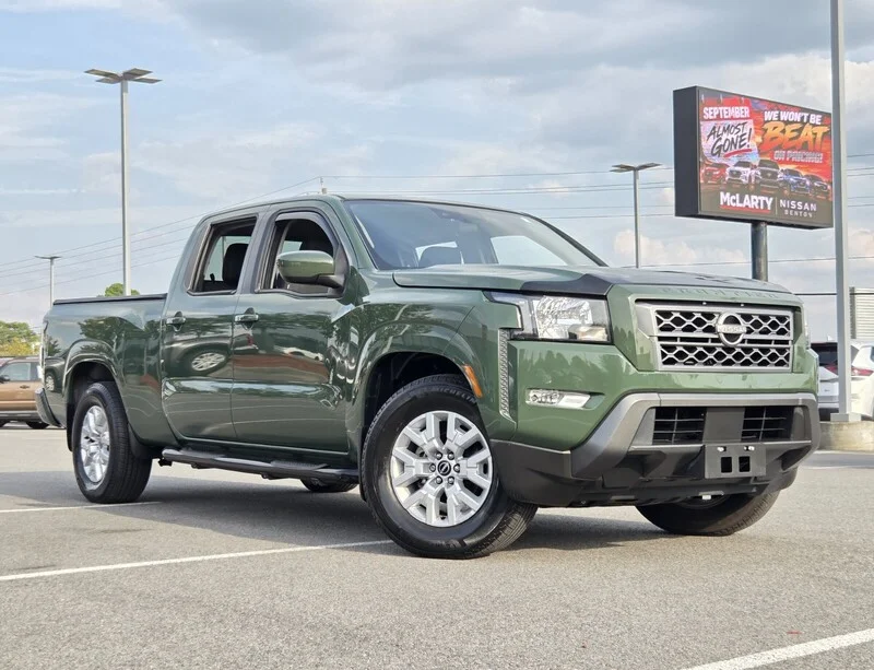 Used 2023 Green Metallic NISSAN CREW CAB 4X2 SV AUTO LONG BED image 20