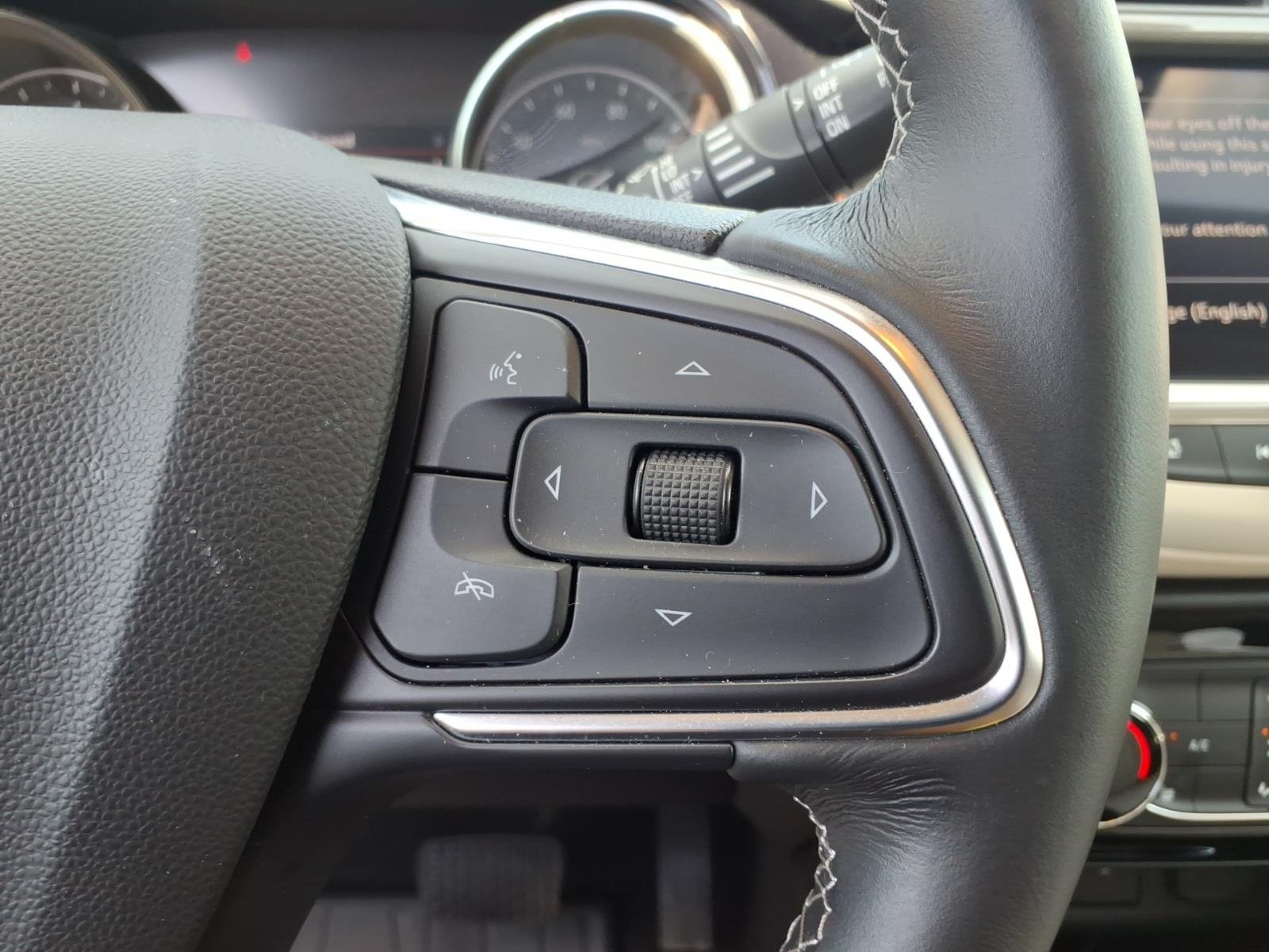 Used 2021 Ebony Twilight Metallic Buick Preferred image 29