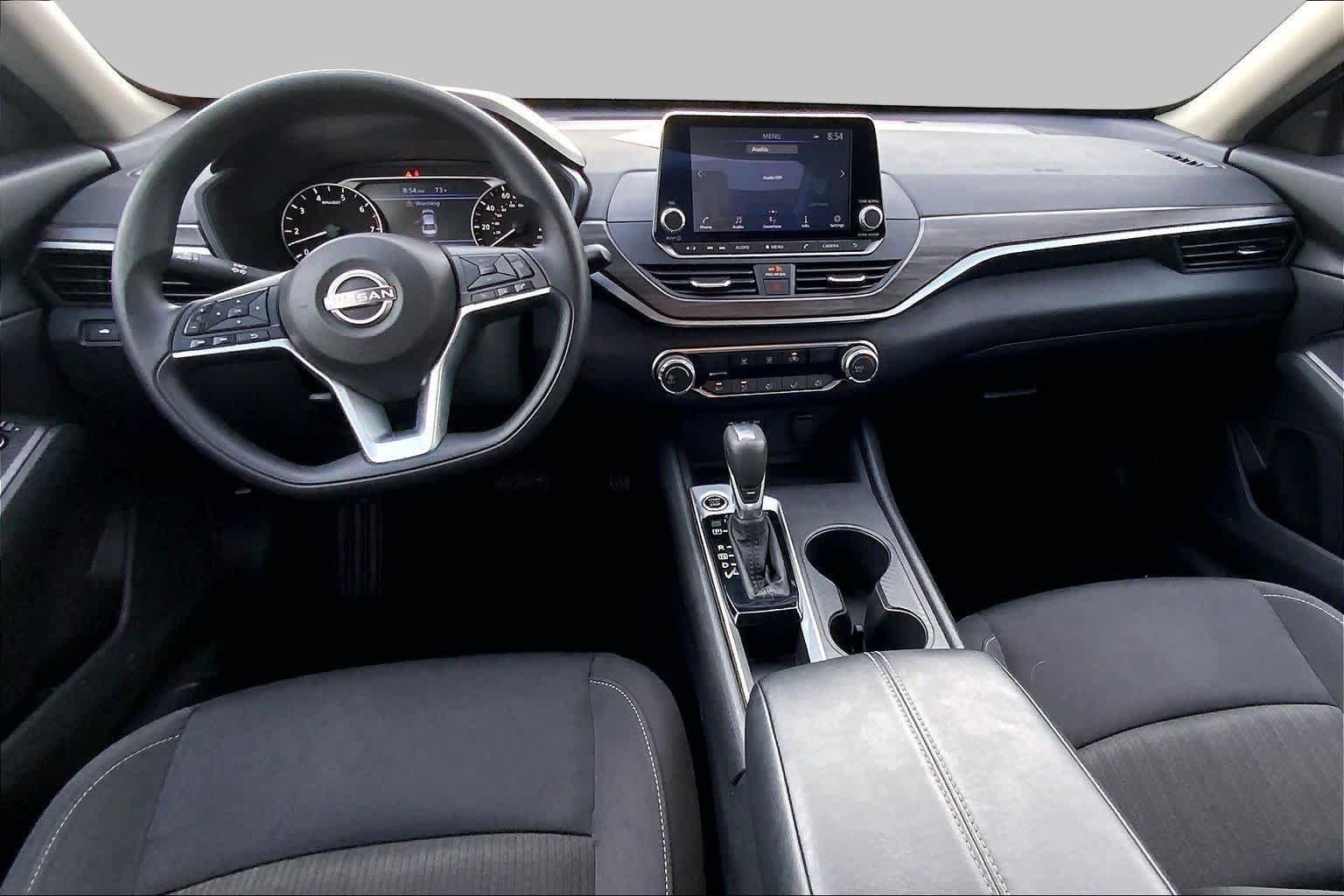 Used 2025 Glacier White Nissan SV image 16