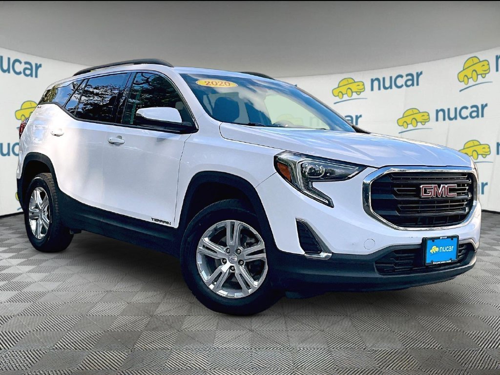 Used 2020 Summit White GMC SLE image 1