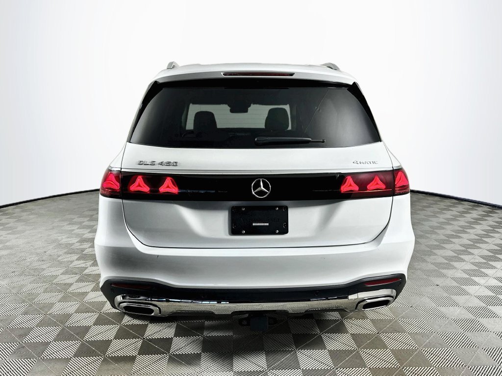 New 2027 MANUFAKTUR Moonlight White Metallic Mercedes-Benz GLS 450 image 39