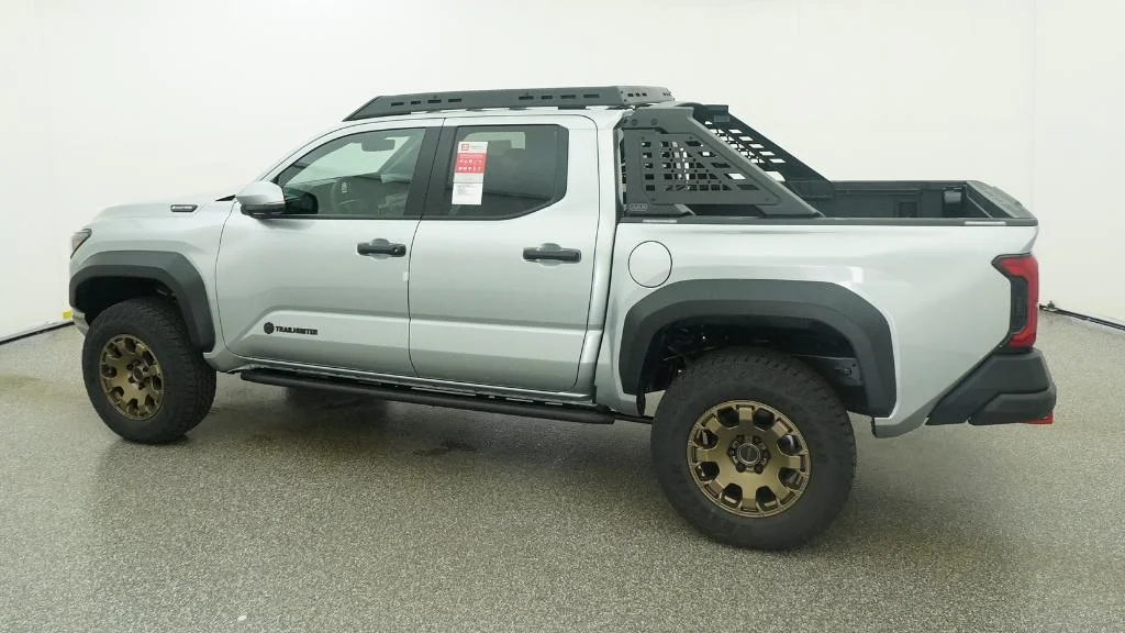New 2026 Celestial Silver Metallic Toyota Trailhunter image 15