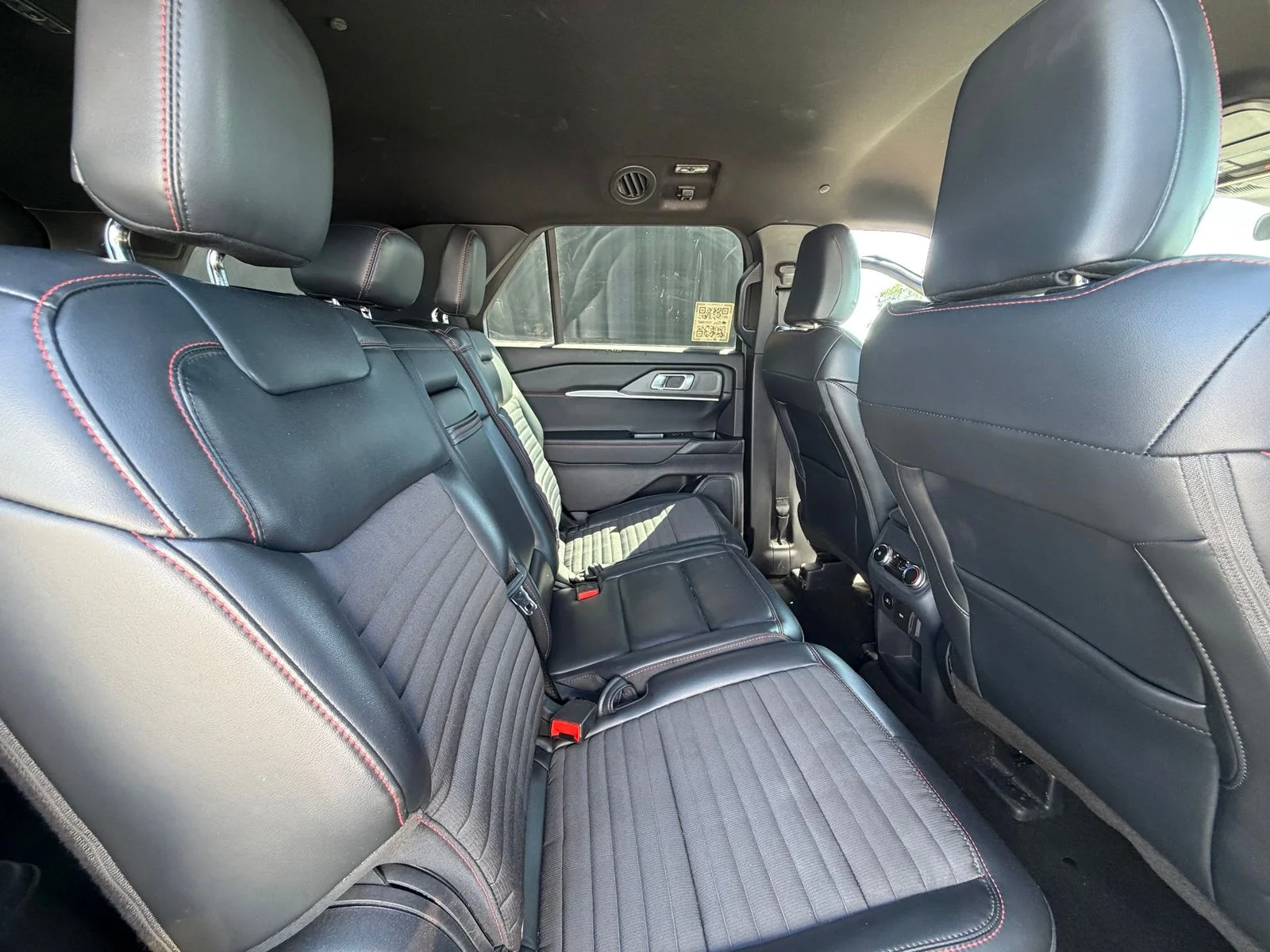 Used 2025 Gray Ford ST-Line image 17