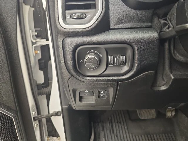 Used 2020 Bright White Clearcoat Ram Laramie image 35