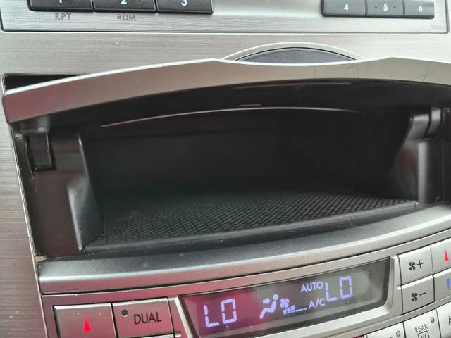 Used 2013 Tan Subaru 2.5i image 24