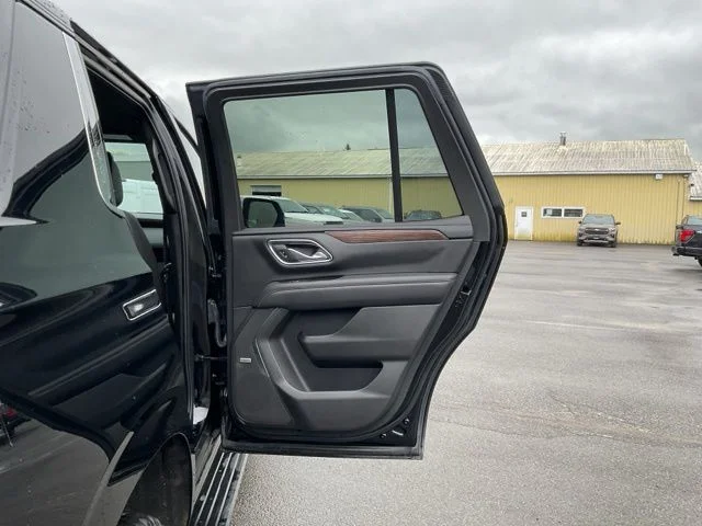 Used 2022 Black Chevrolet High Country image 44