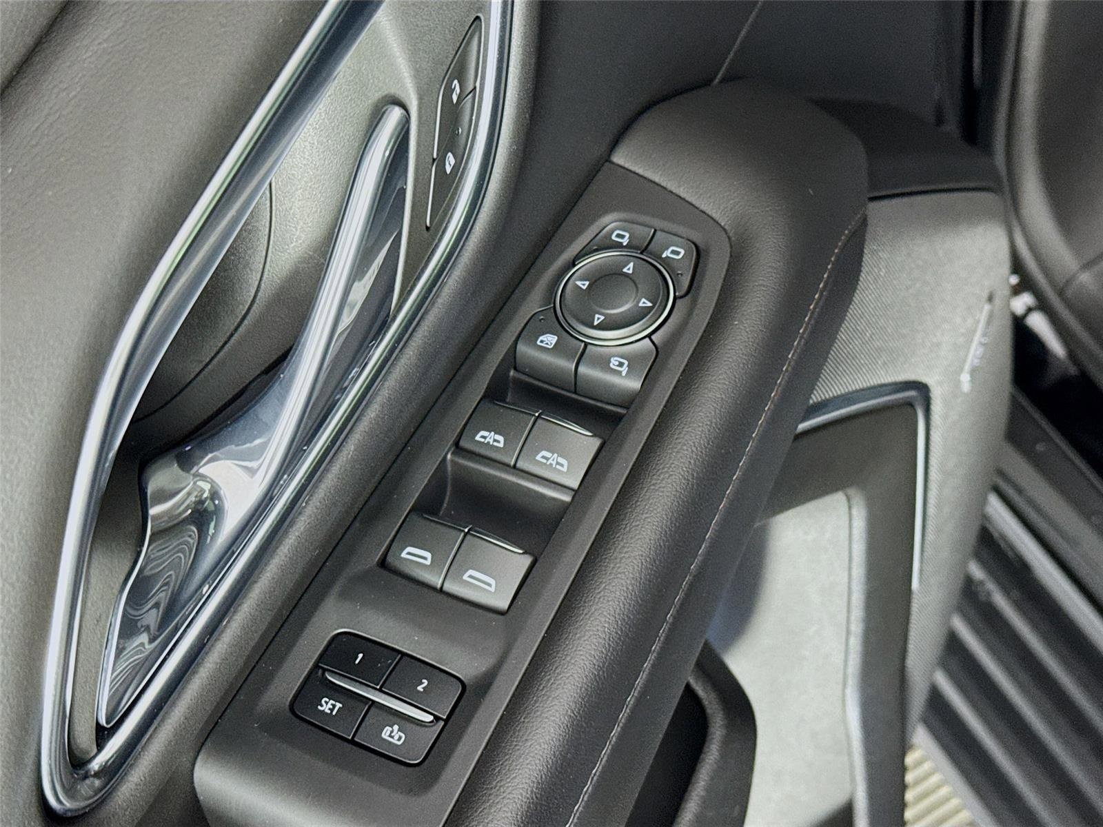 Used 2023 Black Chevrolet High Country image 20