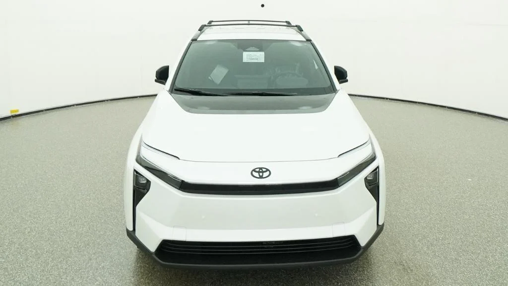 New 2026 Wind Chill Pearl Toyota XLE image 21