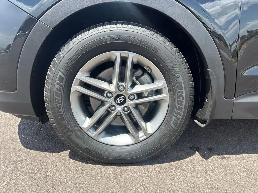 Used 2018 Black Hyundai 2.4 Base image 35