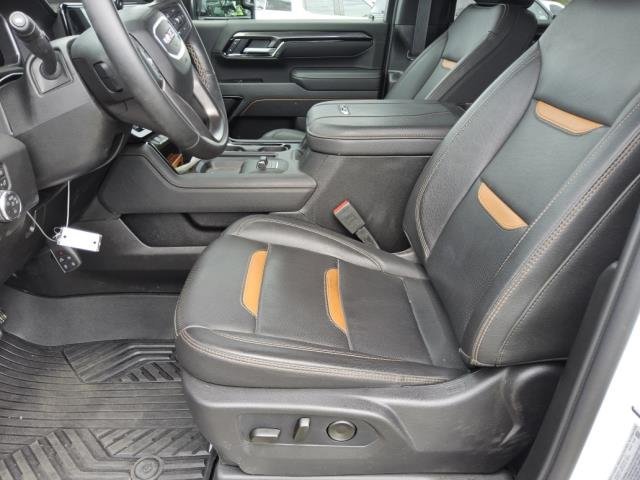 Used 2026 White GMC AT4 image 5