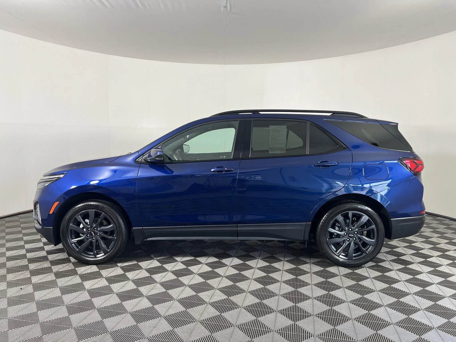 Used 2022 Blue Chevrolet RS image 24