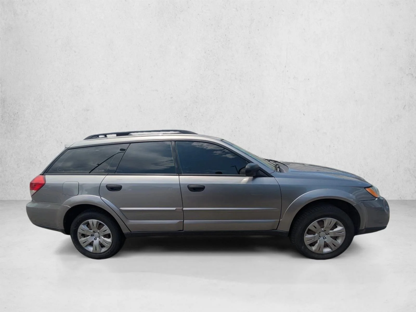 Used 2008 Blue Subaru  image 4