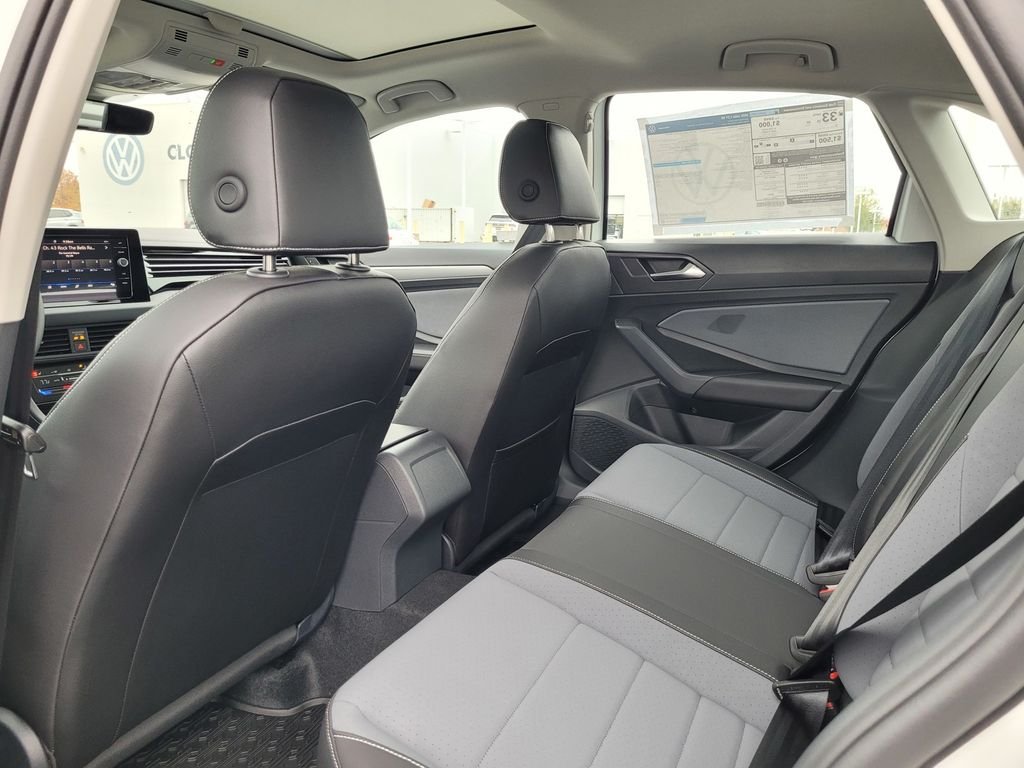 New 2026 White Volkswagen 1.5T SE image 14