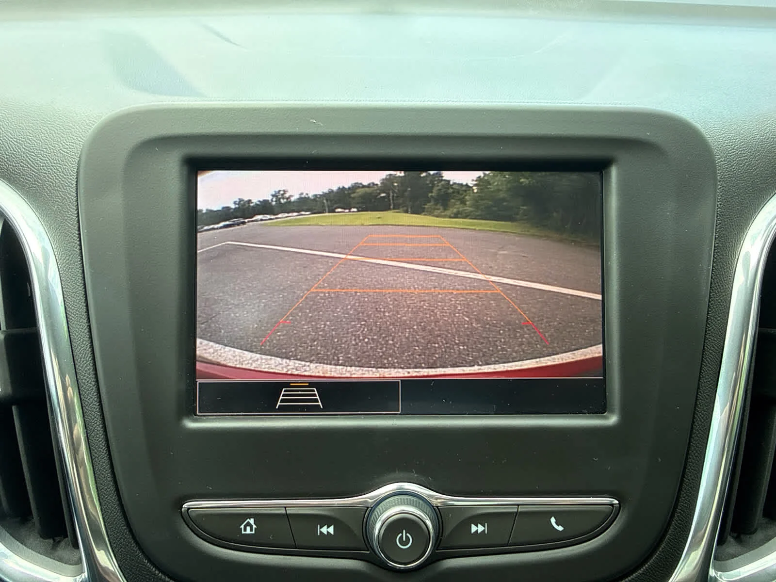 Used 2023 Radiant Red Tintcoat Chevrolet LT image 18