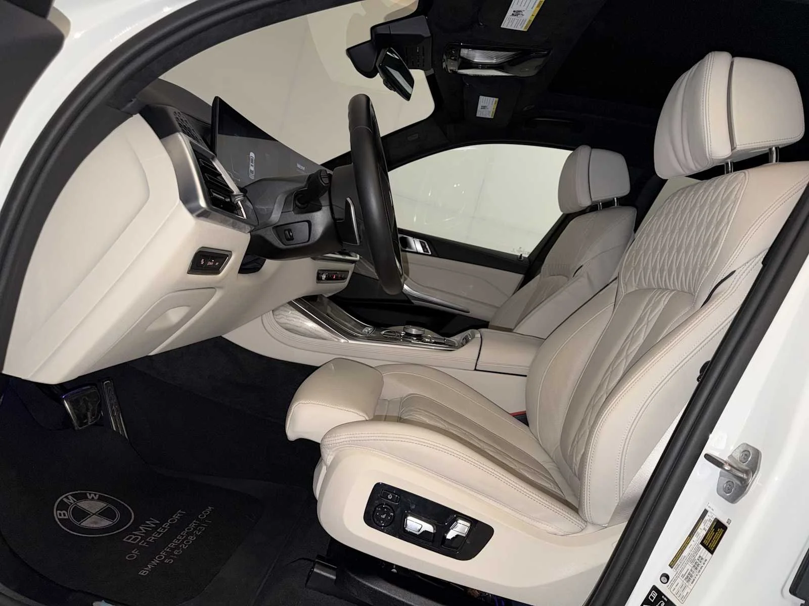 2026 BMW X7 40i - Photo 9