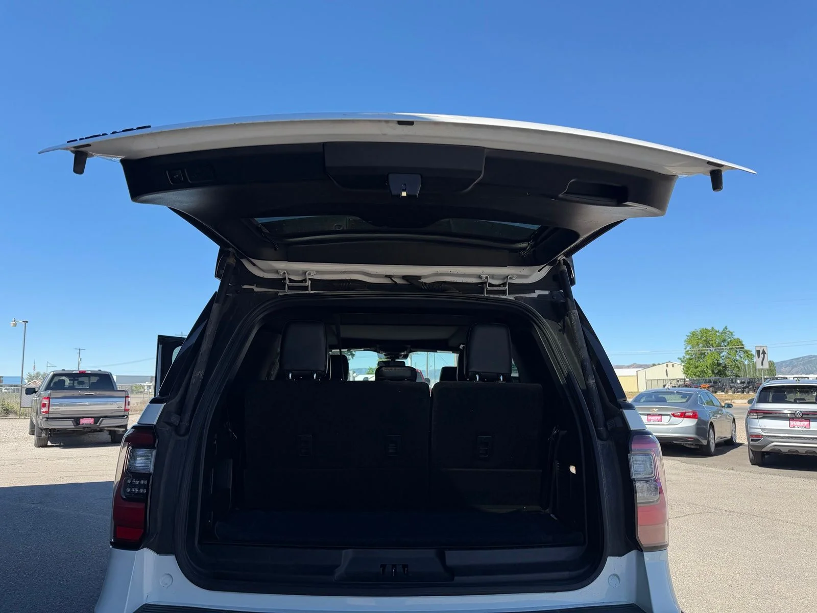 Used 2020 White Ford Limited image 16