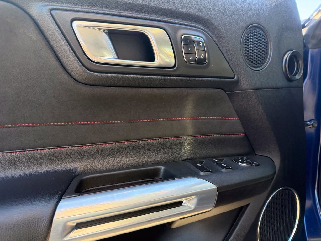 Used 2019 Blue Ford GT Premium image 20