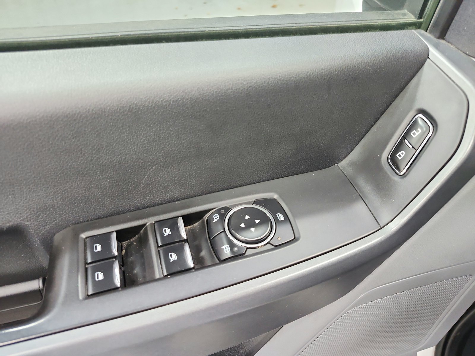 Used 2023 Oxford White Ford XL image 33