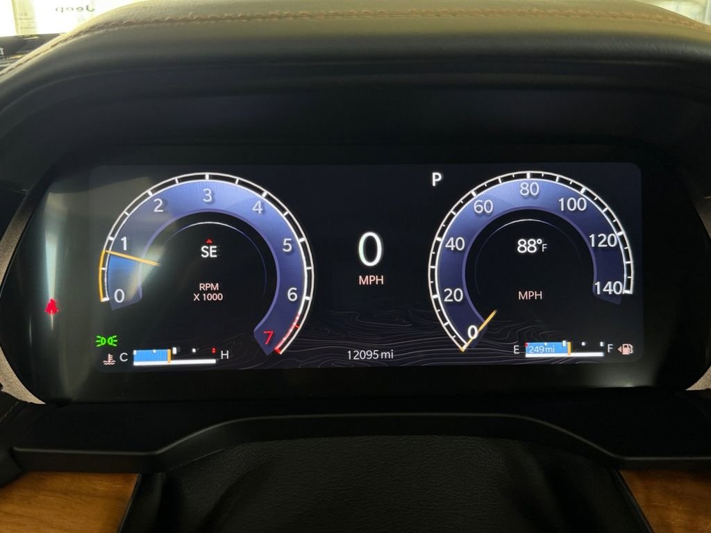 Used 2025 Gray Jeep Summit image 18