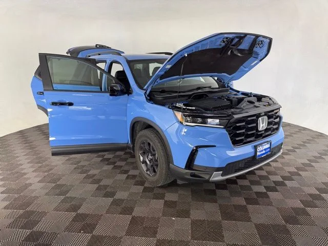 Used 2025 Blue Honda TrailSport image 12