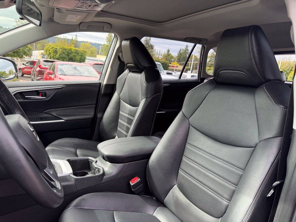 Used 2023 Magnetic Gray Metallic/Midnight Black Metallic Toyota XLE Premium image 14