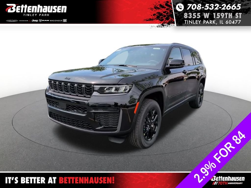 New 2026 Diamond Black Crystal Pearl-Coat Exterior Paint Jeep Laredo image 14