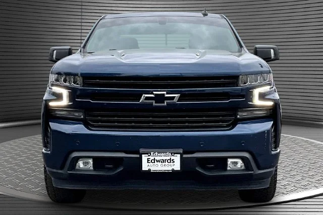 Used 2022 Blue Chevrolet RST image 2