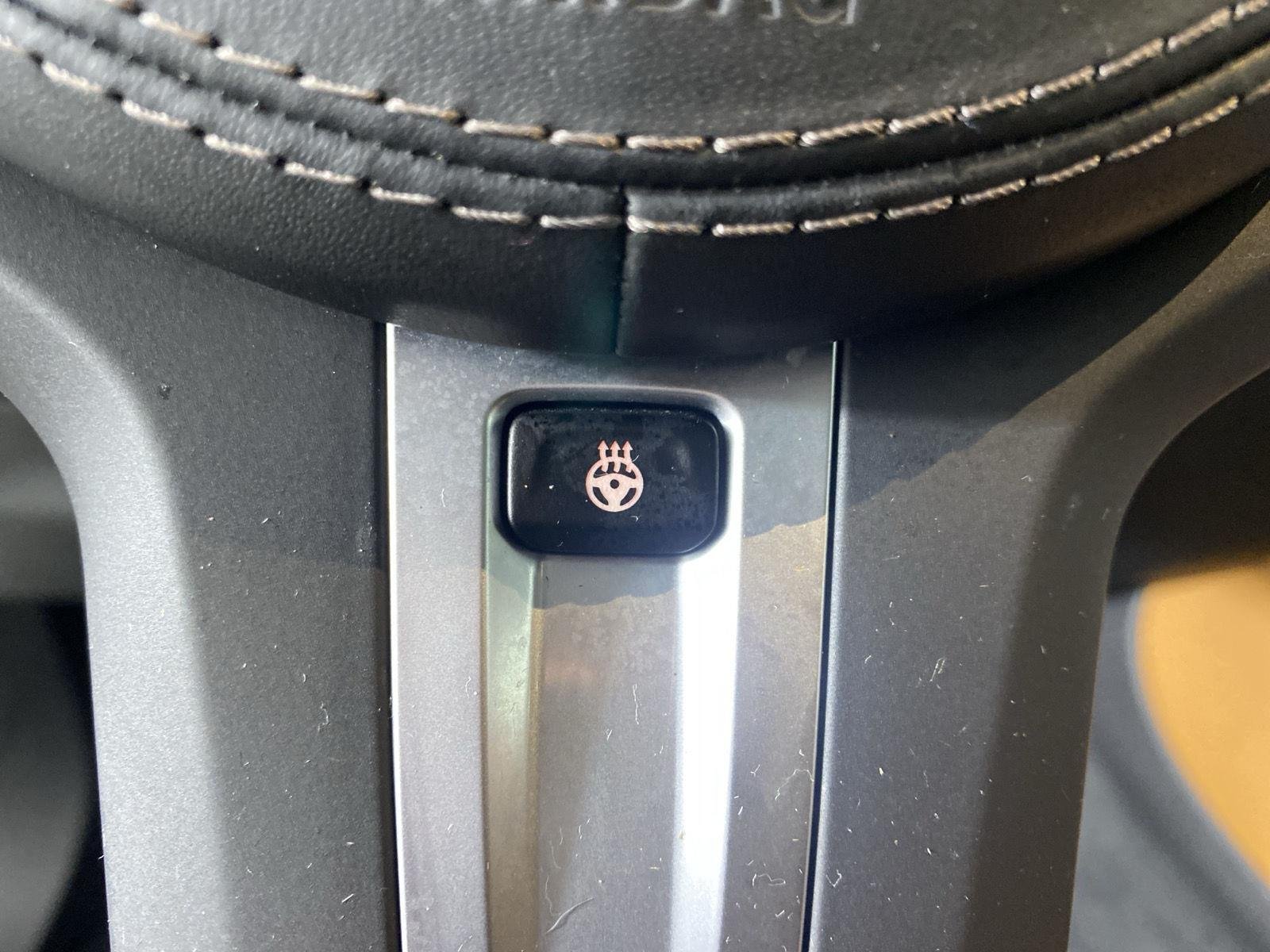 Used 2023 Carbon Black Metallic BMW xDrive40i image 16