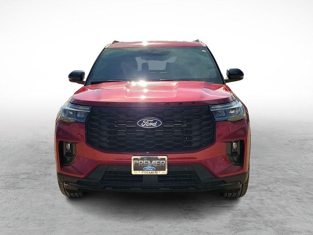 New 2027 Ruby Red Metallic Tinted Clearcoat Ford ST-Line image 3