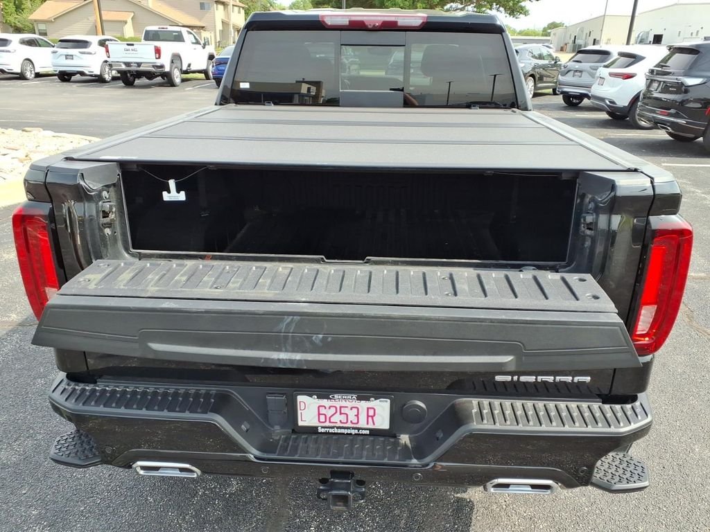 Used 2024 Onyx Black GMC Denali image 12