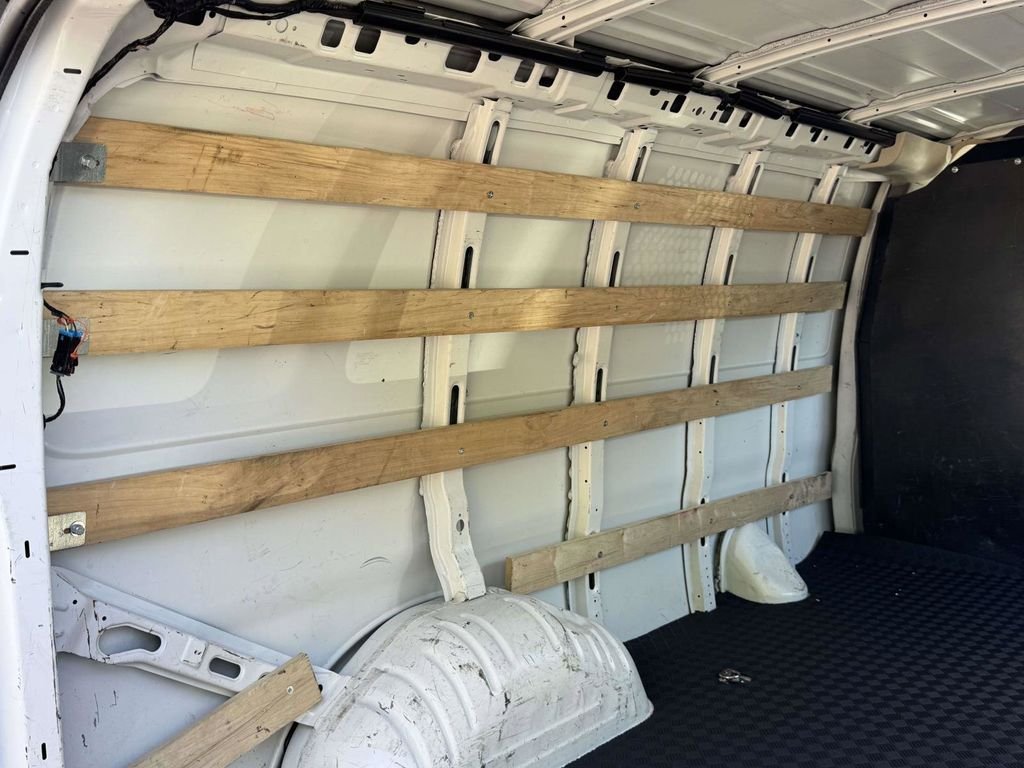 Used 2024 White GMC Work Van image 17