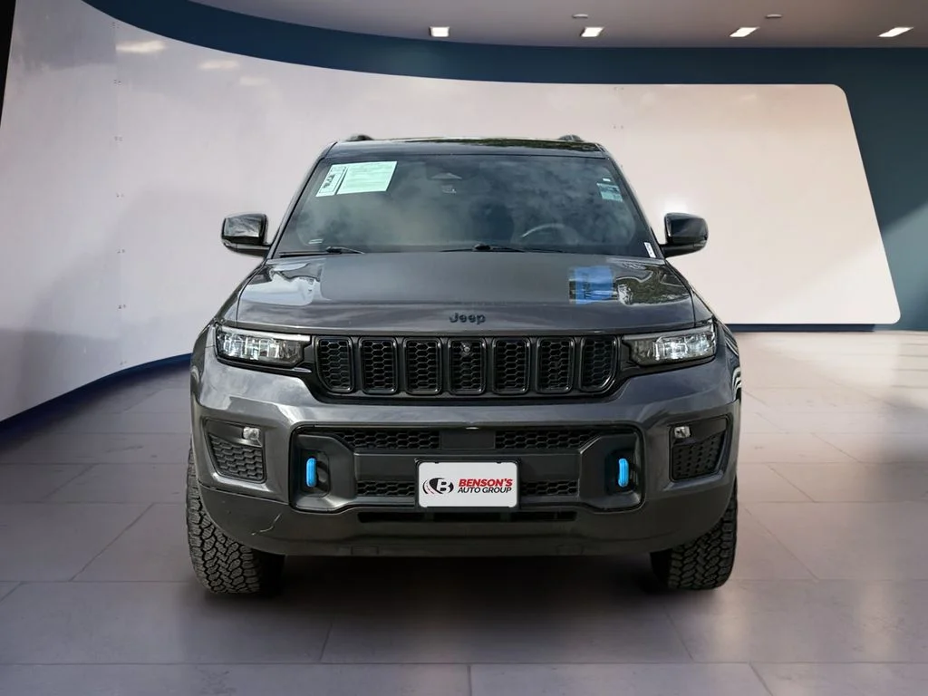Used 2022 Gray Jeep Trailhawk 4xe image 8