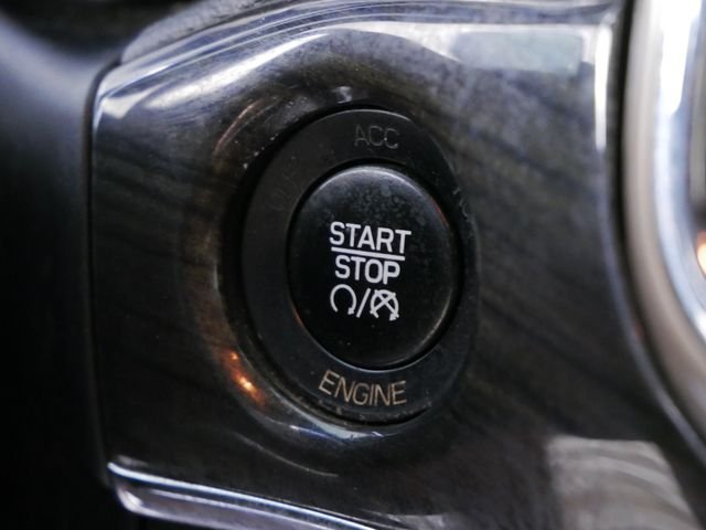 Used 2014 Black Jeep Overland image 21