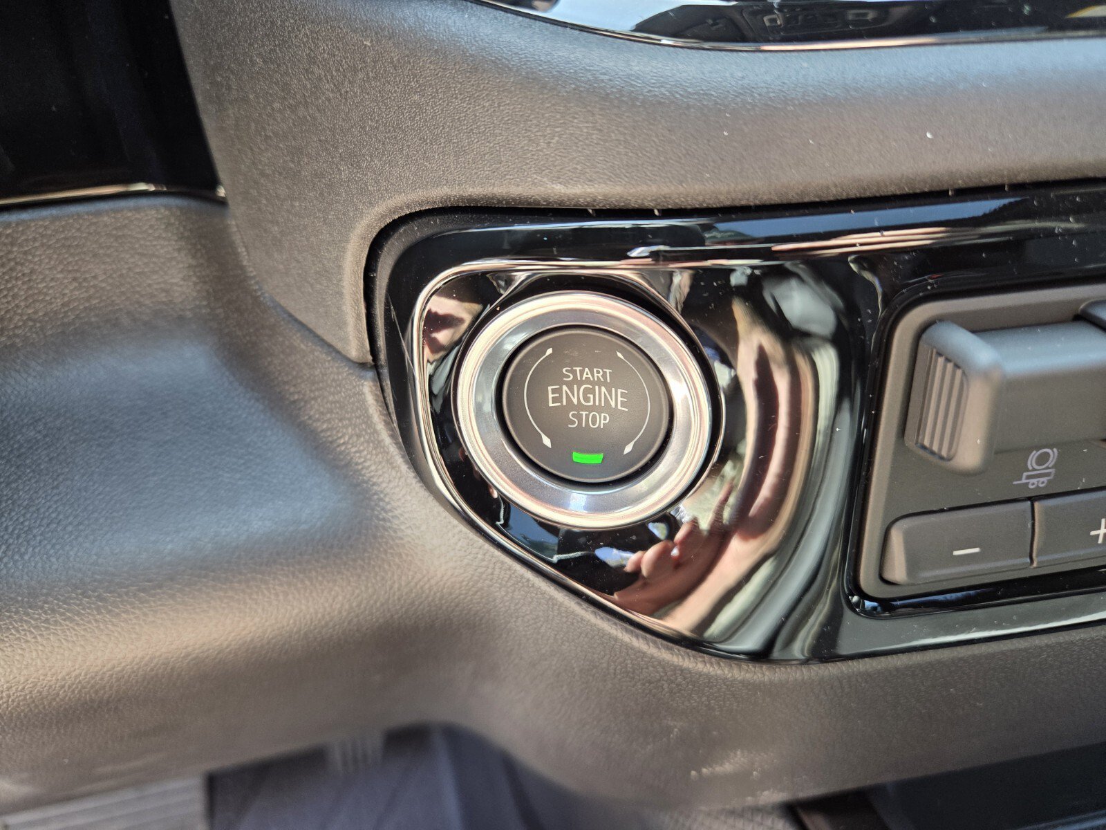 2026 Chevrolet Silverado 1500 ZR2 - Photo 32