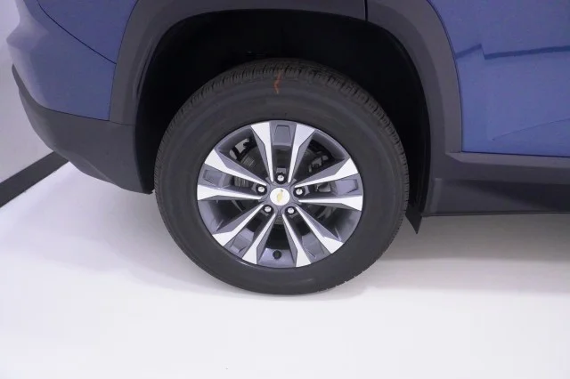 New 2027 Lakeshore Blue Metallic Chevrolet LT image 6