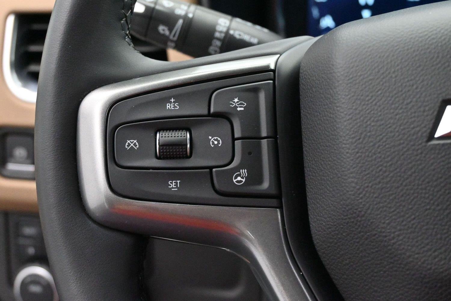 Used 2024 Summit White Chevrolet Premier image 20