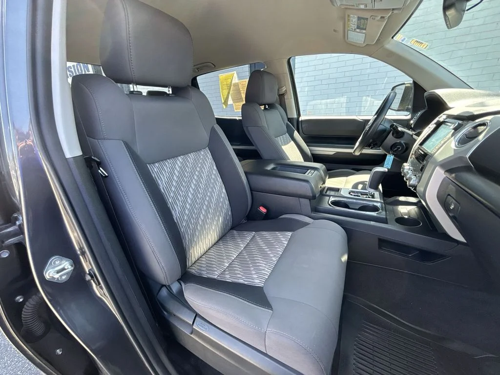 Used 2020 Gray Toyota SR5 image 25