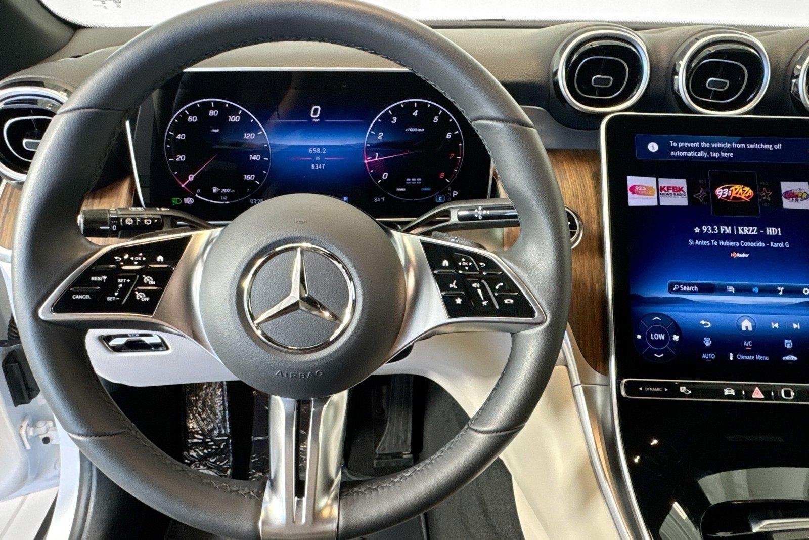 Used 2026 Polar White Mercedes-Benz GLC 300 image 11