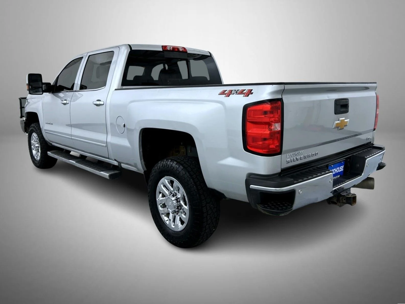 Used 2019 Silver Chevrolet LTZ image 7