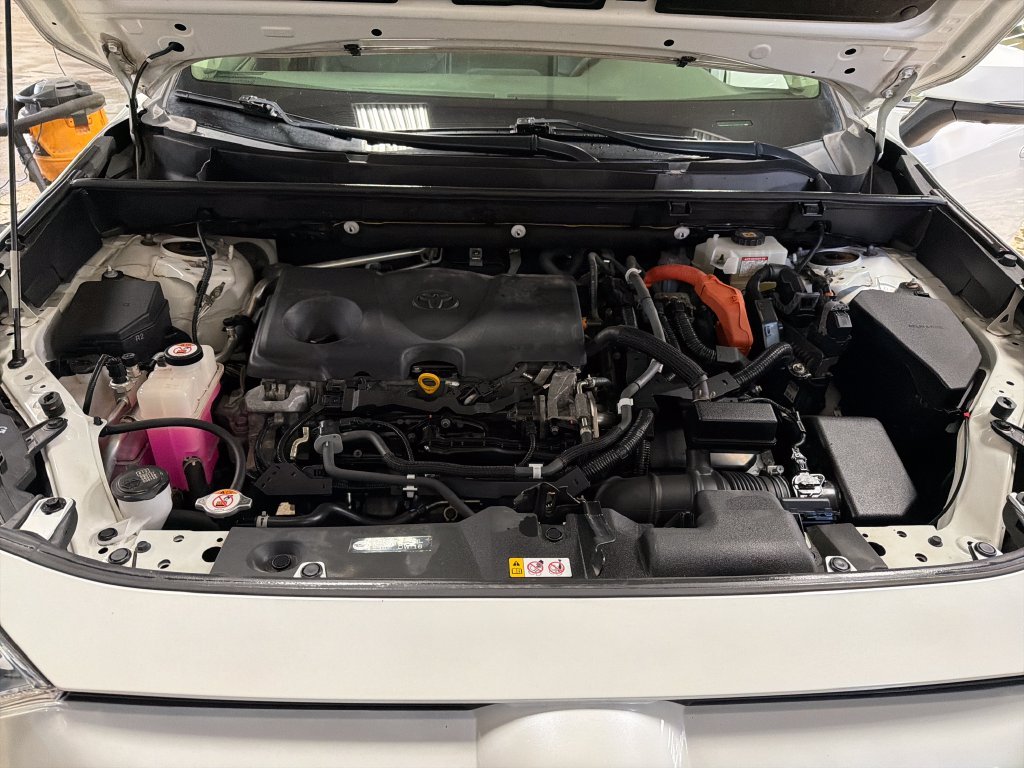 Certified Used 2020 White Toyota Limited image 11