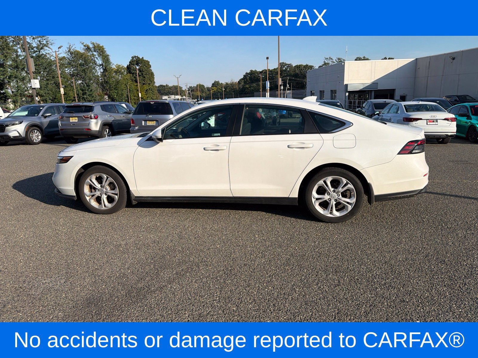 Used 2024 Platinum White Pearl Honda LX image 27
