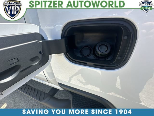 New 2026 Summit White Chevrolet LT image 42