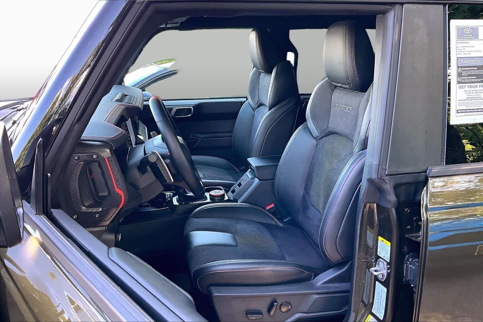 Used 2025 Shelter Green Metallic Ford Raptor image 9