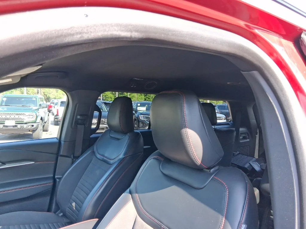 Used 2025 Rapid Red Metallic Tinted Clearcoat Ford ST-Line image 30
